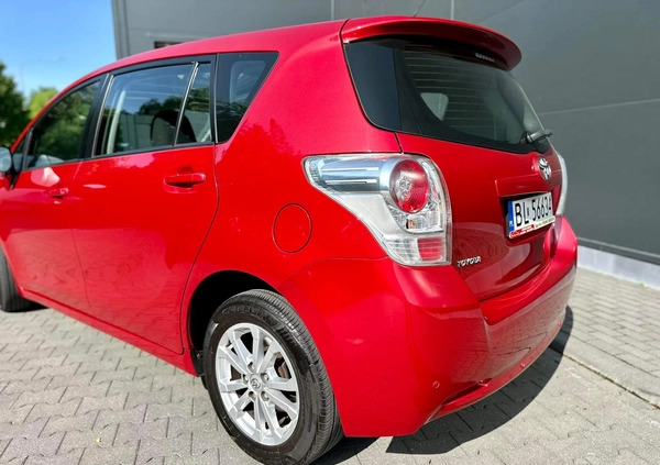Toyota Verso cena 24900 przebieg: 289000, rok produkcji 2010 z Płock małe 137